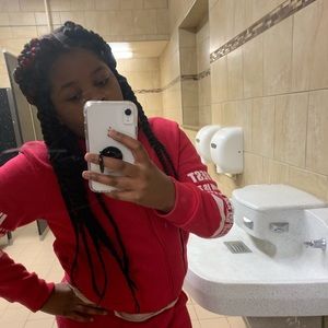 Meet your Posher, Maya